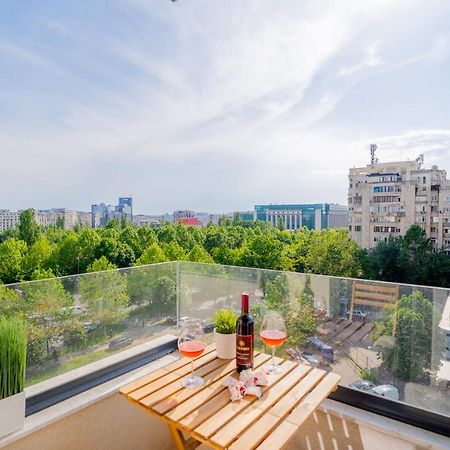 Union Plaza - Balcony Delight In City Center Bukares Bagian luar foto