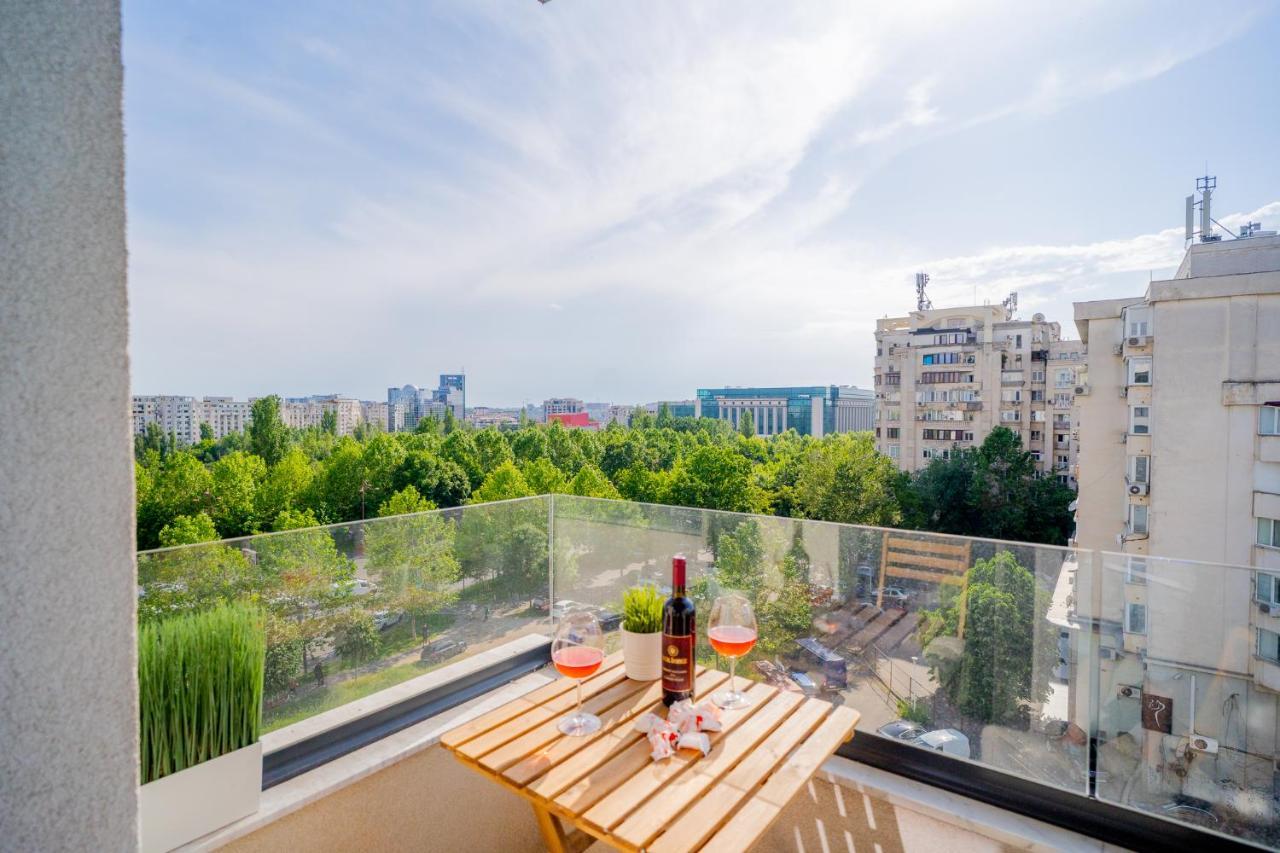 Union Plaza - Balcony Delight In City Center Bukares Bagian luar foto