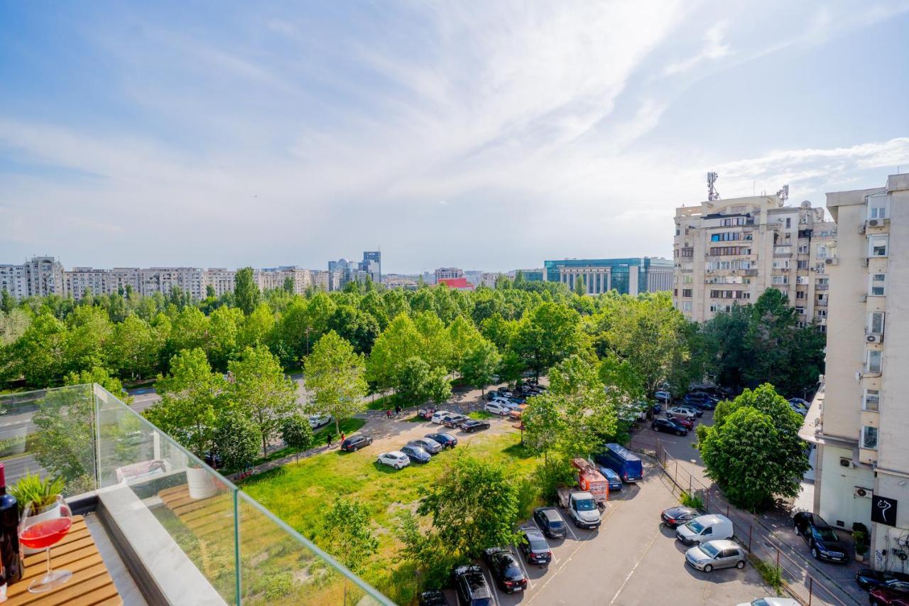 Union Plaza - Balcony Delight In City Center Bukares Bagian luar foto