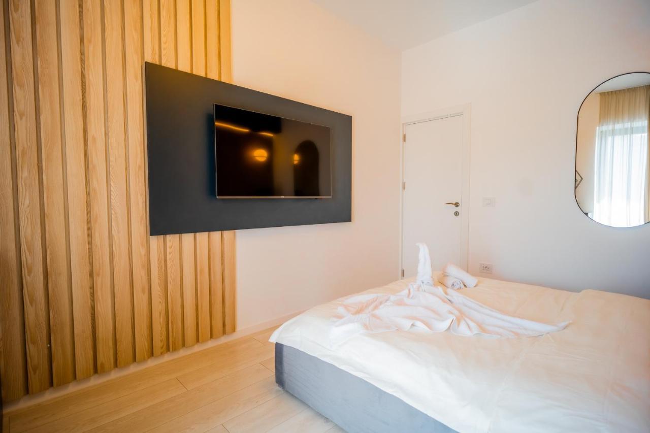 Union Plaza - Balcony Delight In City Center Bukares Bagian luar foto