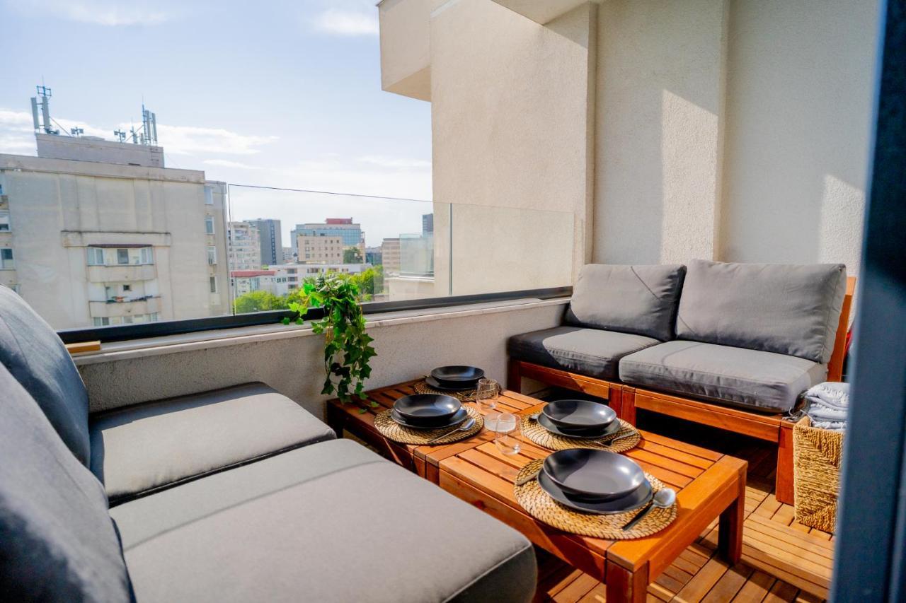 Union Plaza - Balcony Delight In City Center Bukares Bagian luar foto